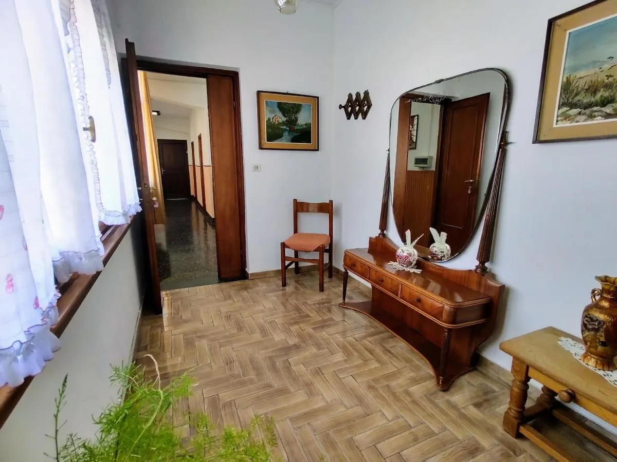 Apartment Betti By Interhome Domaso Italien